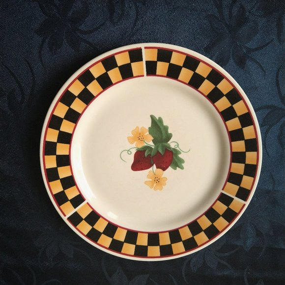 PLATE Majesticware Stoneware Sakura Summer Strawberry 8" 1999 Beck Replacement - Picture 1 of 3
